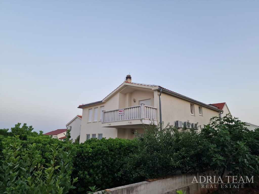 AMERICAN STYLE FAMILY VILLA - VODICE