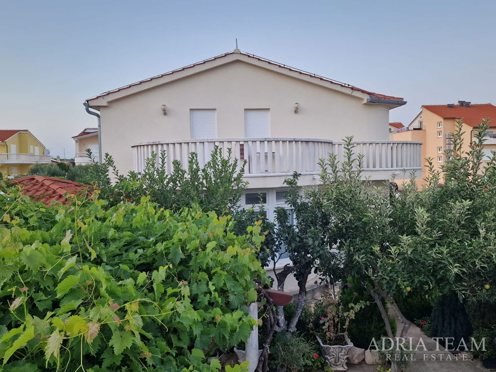 AMERICAN STYLE FAMILY VILLA - VODICE