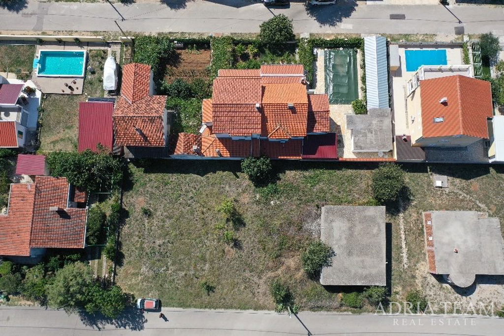 BUILDING LAND - KAKMA