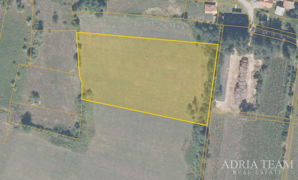 AGRICULTURAL LAND OF LARGE AREA - GOSPIĆ