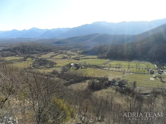 AGRICULTURAL LAND OF LARGE AREA - GOSPIĆ property for sale