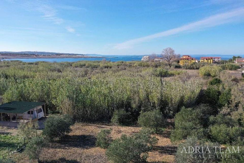 BUILDING LAND, 440m FROM THE SEA - POVLJANA, PAG