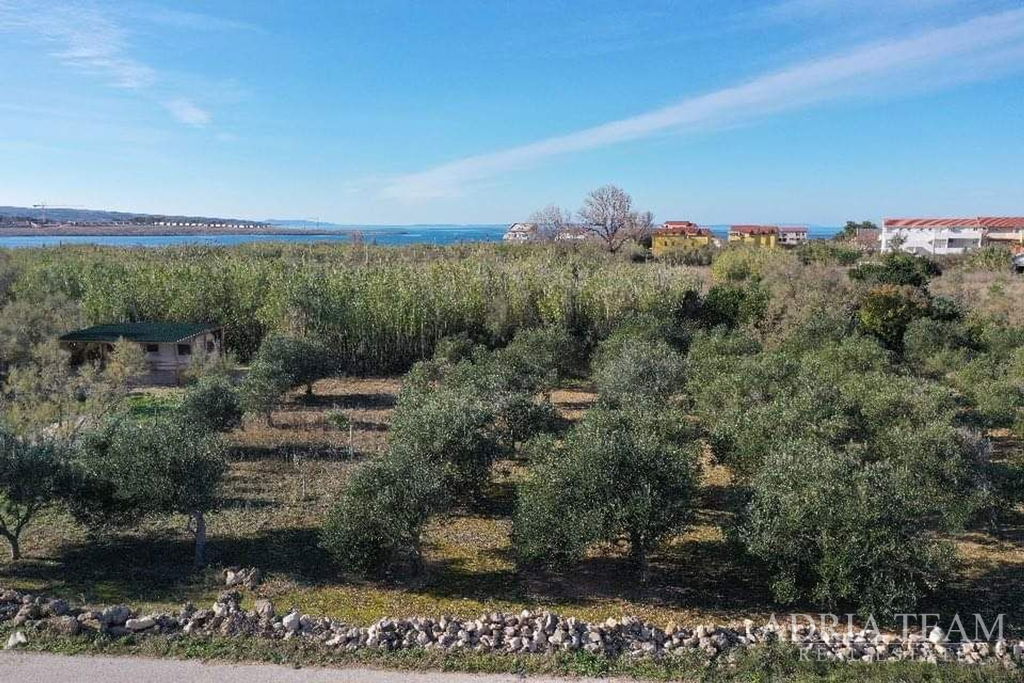 BUILDING LAND, 440m FROM THE SEA - POVLJANA, PAG