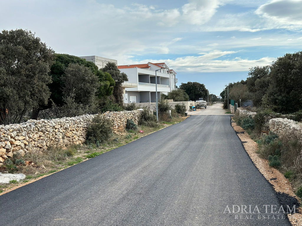 BUILDING LAND - MANDRE, PAG