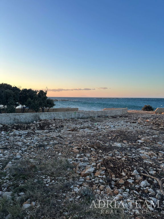 LAND in R-zone, FIRST ROW TO THE SEA - KOLAN, PAG