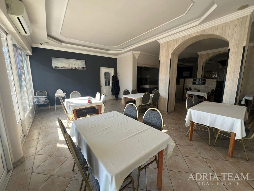 RENOVATED HOUSE WITH BUSINESS SPACE (RESTAURANT AND BAKERY) - NIN