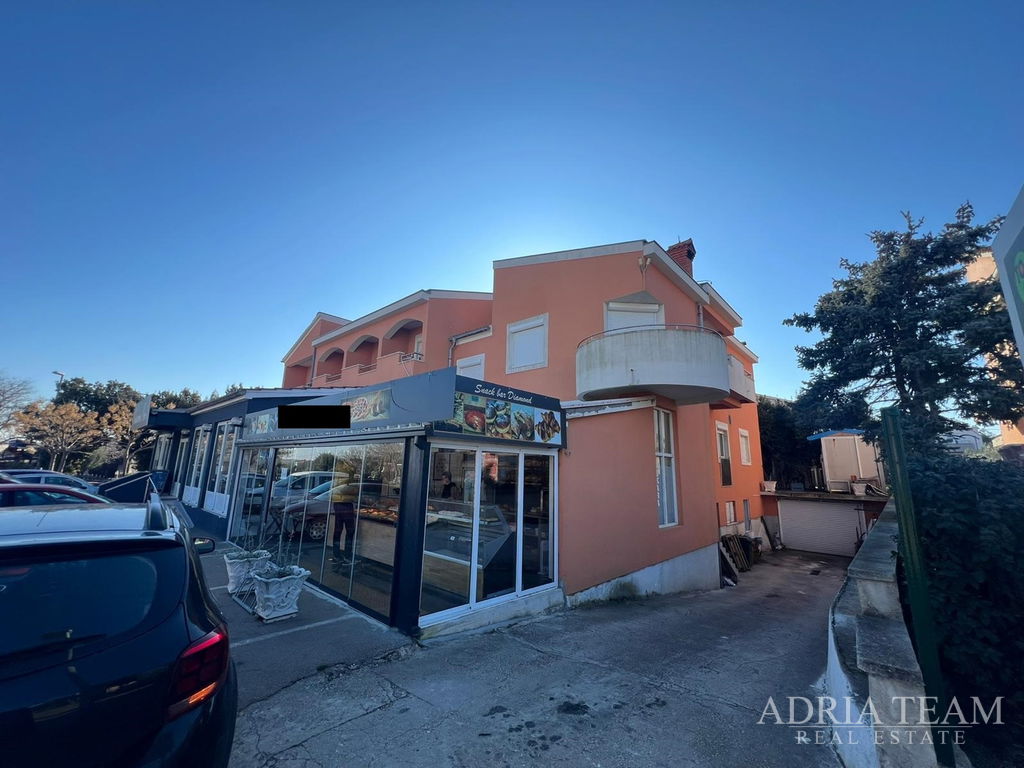 RENOVATED HOUSE WITH BUSINESS SPACE (RESTAURANT AND BAKERY) - NIN