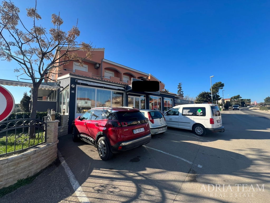 RENOVATED HOUSE WITH BUSINESS SPACE (RESTAURANT AND BAKERY) - NIN