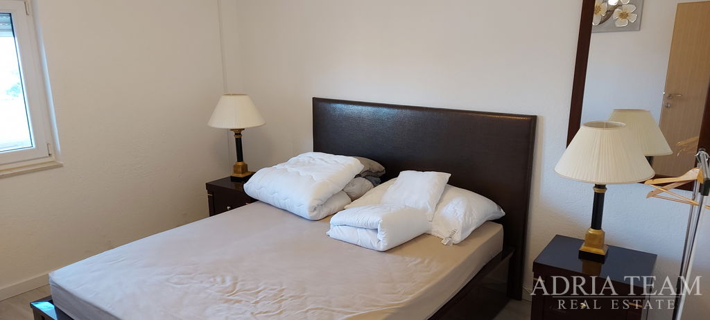 TWO CONNECTED APARTMENTS WITH SEA VIEW - OKRUG GORNJI, ČIOVO