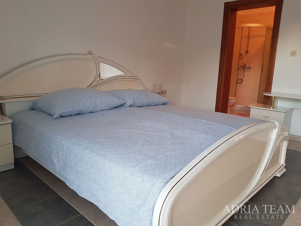 VILLA WITH 7 APARTMENTS, SEA VIEW - DIKLO, ZADAR
