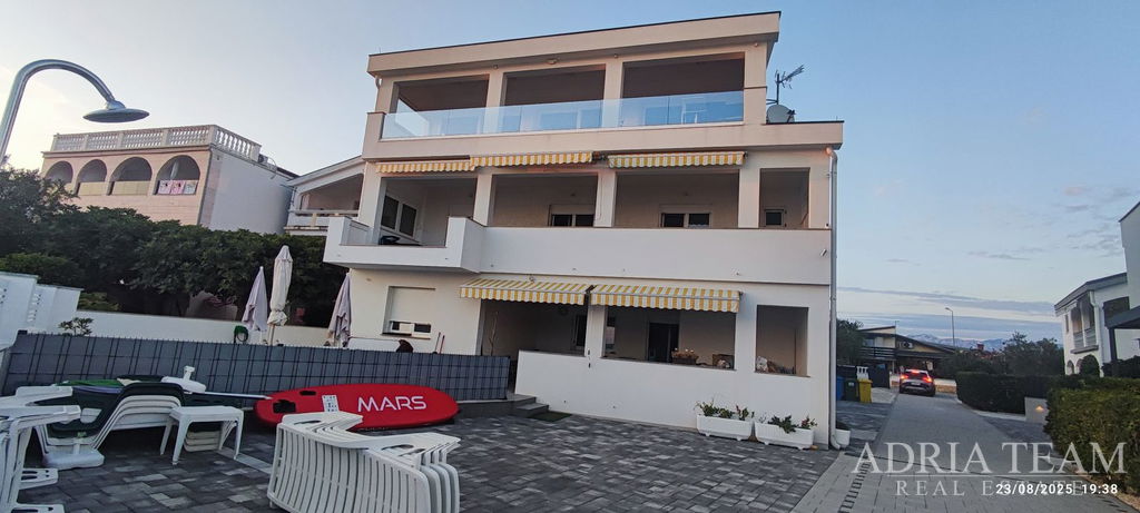 APARTMENT, FIRST ROW TO THE SEA - VIR, ZADAR