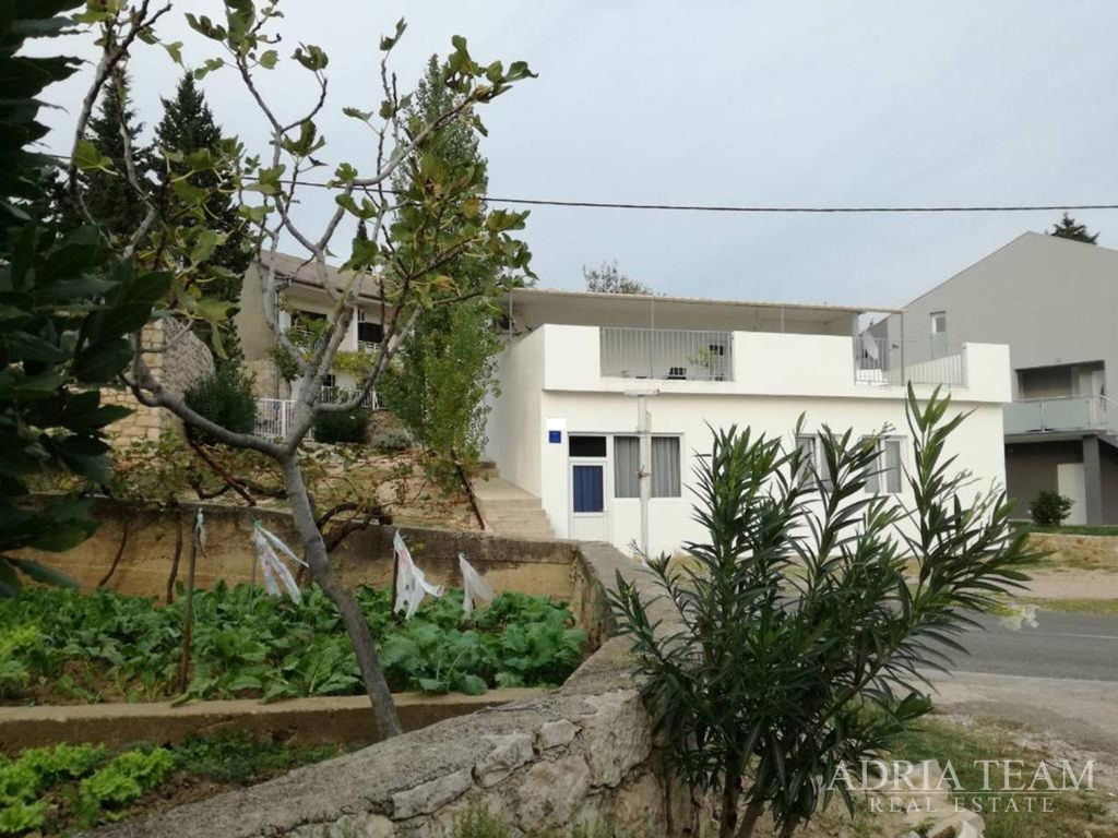 HOUSE 200m FROM THE SEA - MASLENICA