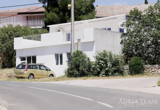 HOUSE 200m FROM THE SEA - MASLENICA property for sale