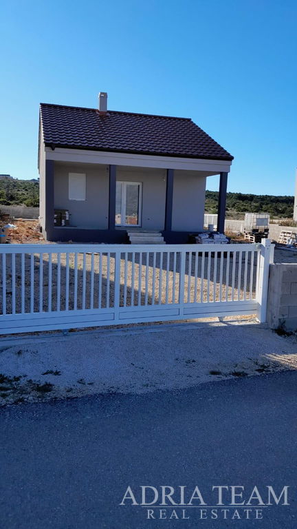 NEWLY BUILT HOUSE - RAŽANAC