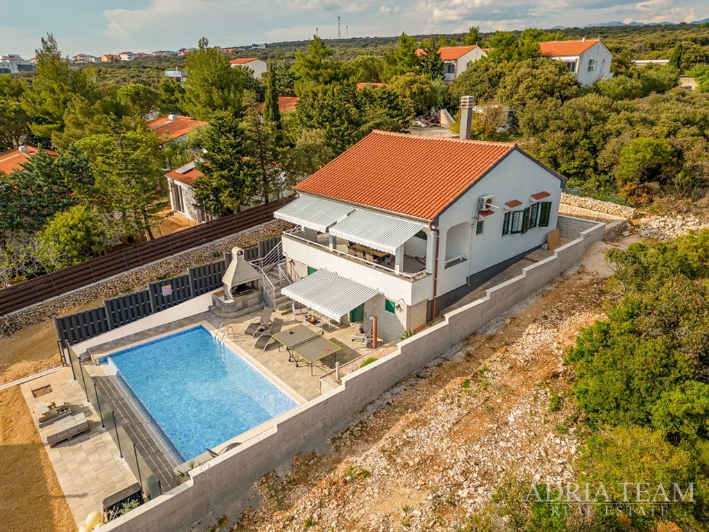 HOUSE + 2 MOBILE HOUSES, FIRST ROW TO THE SEA - MANDRE, PAG