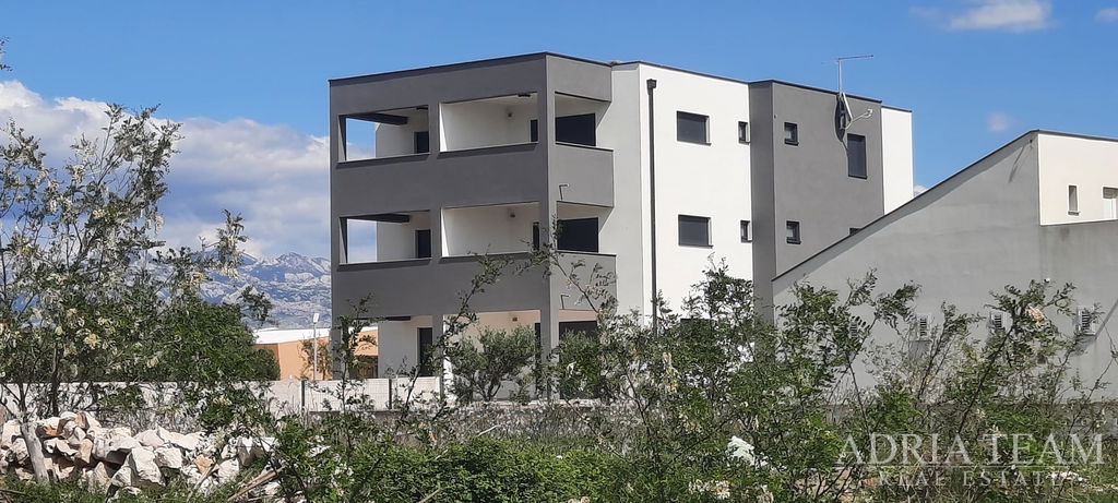 NEWLY BUILT APARTMENT, SEA VIEW, GARDEN 240 m2 - POVLJANA, PAG