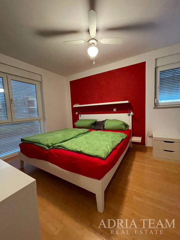 THREE-ROOM APARTMENT NEAR ALL AMENITIES FOR LIFE - PLOVANIJA, ZADAR