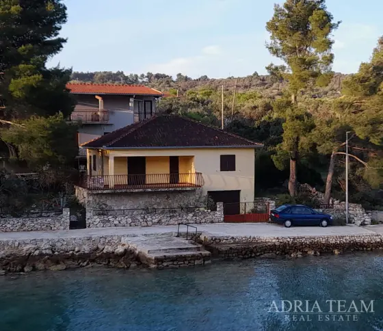 FIRST ROW TO THE SEA - SINGLE-STOREY HOUSE WITH AN OPEN SEA VIEW - DRVENIK, DRVENIK VELIKI property for sale