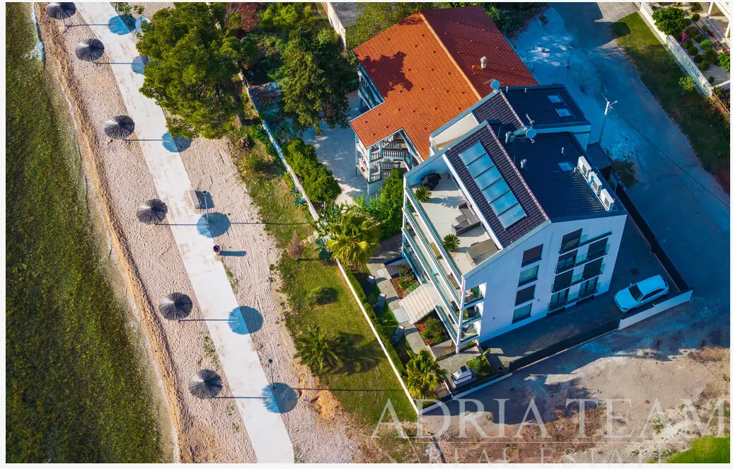 LUXURY APARTMENT, FIRST ROW TO THE SEA, MODERN DESIGN – BIBINJE
