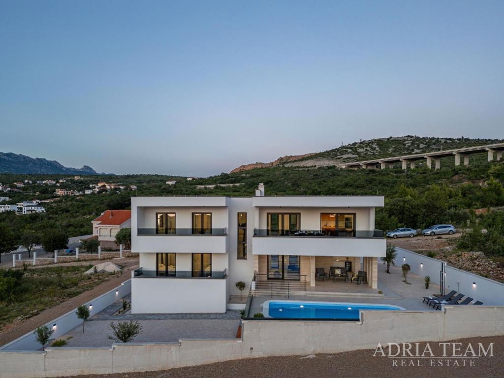 NEWLY BUILT VILLA WITH SEA, MOUNTAIN AND FOREST VIEW – ROVANJSKA