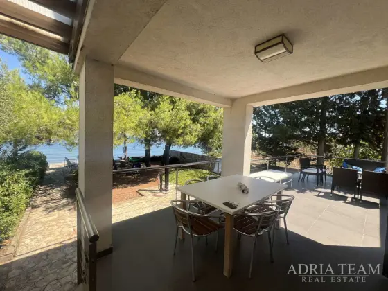 DETACHED HOUSE, FIRST ROW TO THE SEA – TKON, PAŠMAN property for sale