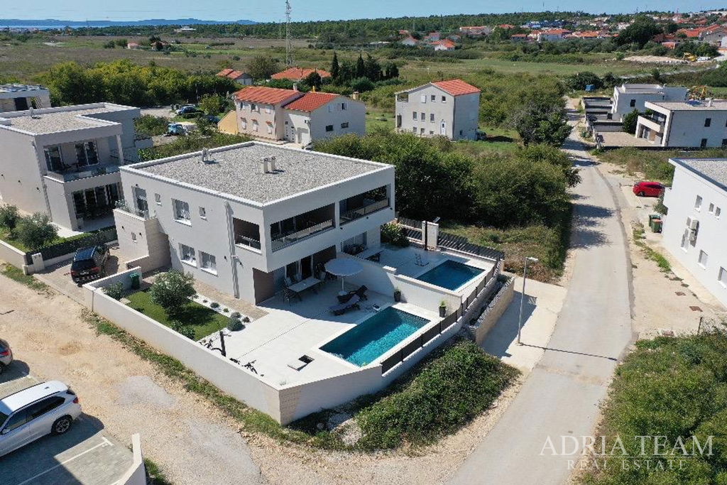 VILLA WITH POOL, SEA VIEW – NIN, ZADAR