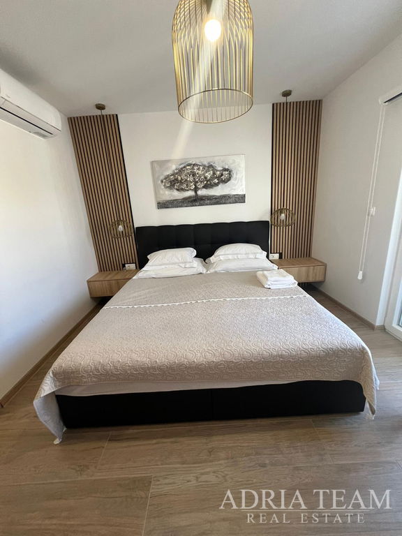 HOUSE WITH SEA VIEW – VIR