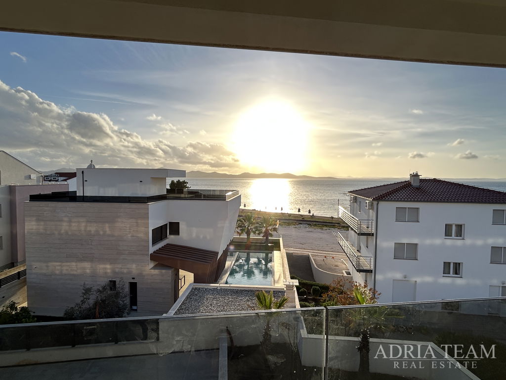 PENTHOUSE 70m FROM THE SEA, NEW BUILD – ZADAR, DIKLO