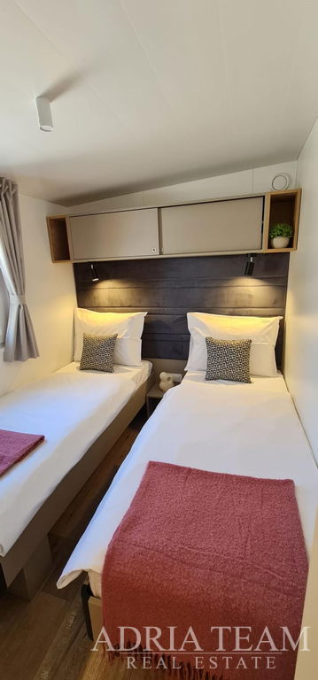 FULLY EQUIPPED LUXURY MOBILE HOME 6+2, ONLY 320m FROM THE SEA - BIOGRAD NA MORU