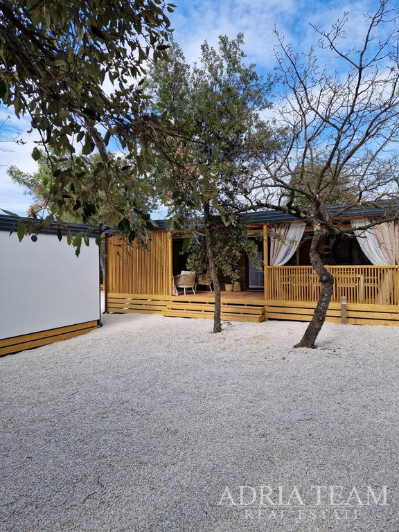 FULLY EQUIPPED LUXURY MOBILE HOME 6+2, ONLY 320m FROM THE SEA - BIOGRAD NA MORU