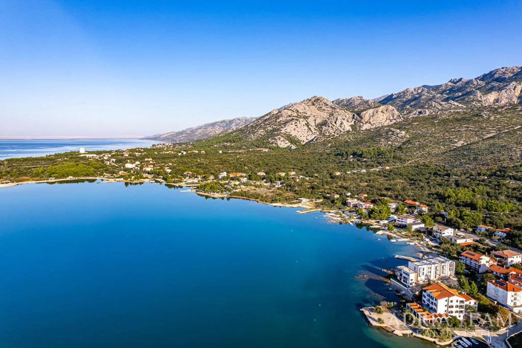 3 BUILDING PLOTS, FIRST ROW TO THE SEA – SELINE