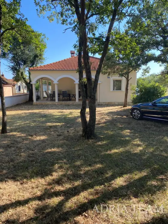 GROUND FLOOR HOUSE WITH A LARGE YARD AND TWO RESIDENTIAL UNITS - MALI VAREŠKI, MARČANA property for sale