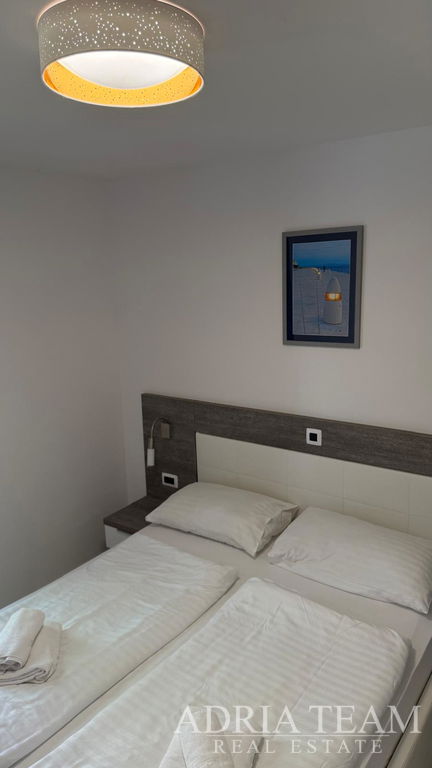 GROUND FLOOR APARTMENT WITH TWO GARDENS AND A TERRACE - PETRČANE