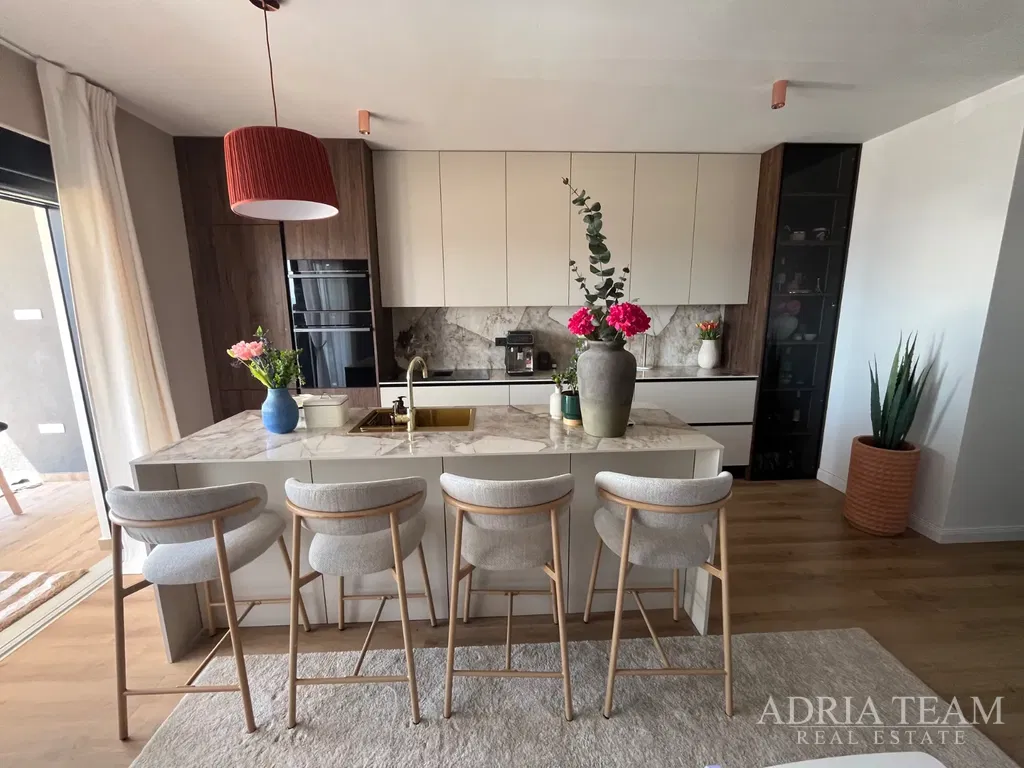 4-ROOM APARTMENT ON THE 2ND FLOOR OF AN APARTMENT BUILDING, NEW BUILDING - ZADAR, VIŠNJIK