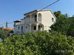 HOUSE WITH ANCILLARY BUILDING (STORAGE + SUMMER KITCHEN) - STOMORSKA, ŠOLTA property for sale