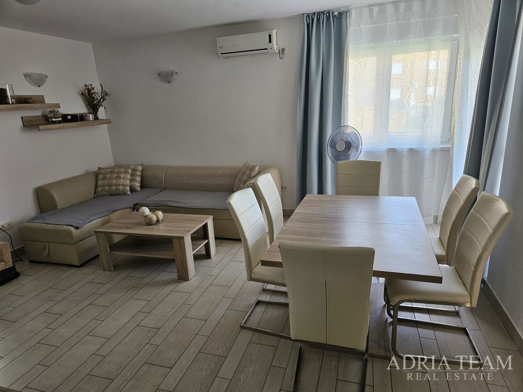 APARTMENT WITH A BEAUTIFUL SEA VIEW, 15m FROM THE SEA - RTINA, BENIĆI