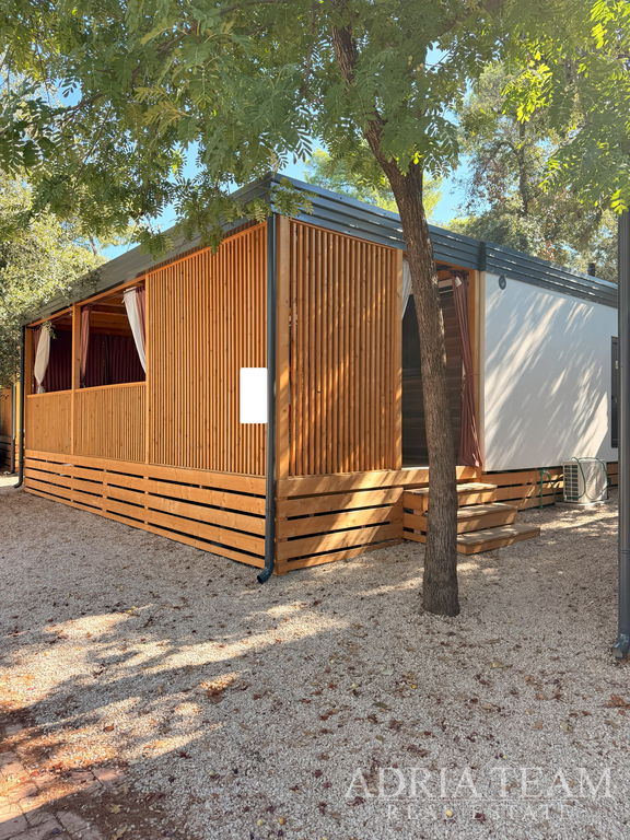 FULLY EQUIPPED MOBILE HOME, LOCATED 175m FROM THE SEA - BIOGRAD NA MORU