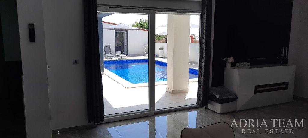 HOUSE WITH A SWIMMING POOL, QUIET AND PEACEFUL LOCATION - PAG, POVLJANA