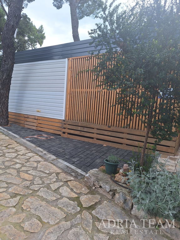 FULLY EQUIPPED LUXURY MOBILE HOME 4+2, ONLY 70m FROM THE SEA - BIOGRAD NA MORU