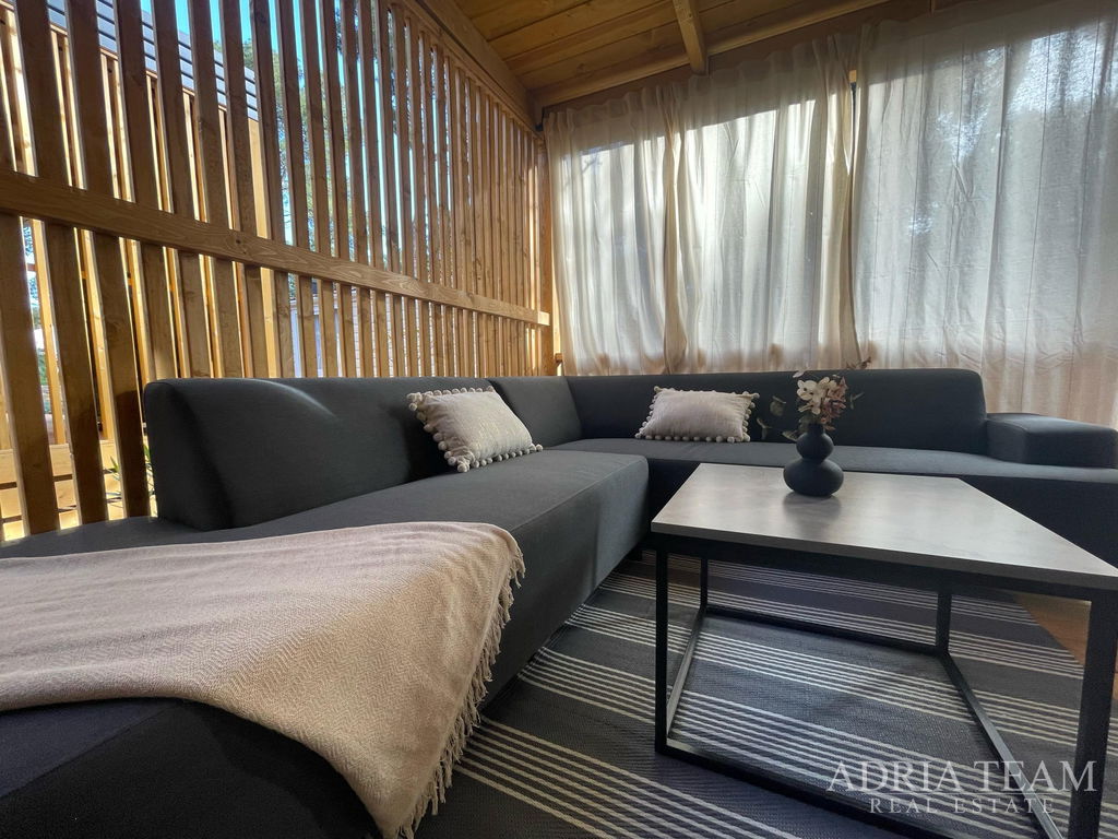 FULLY EQUIPPED LUXURY MOBILE HOME 4+2, ONLY 70m FROM THE SEA - BIOGRAD NA MORU