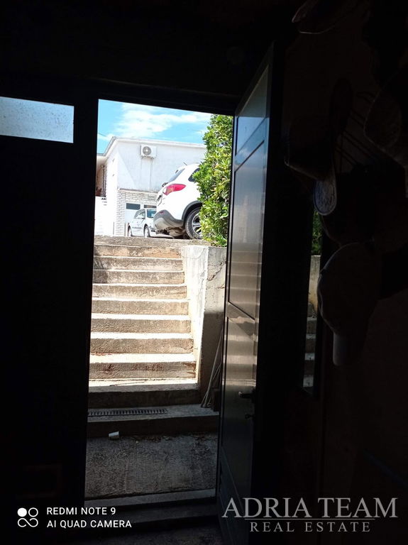 HOUSE AND GARAGE - BILOTINJAK, PRIVLAKA