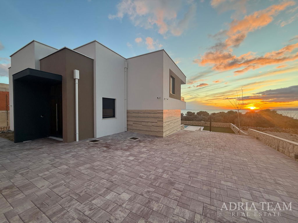 LUXURY VILLA WITH POOL – NOVALJA, PAG