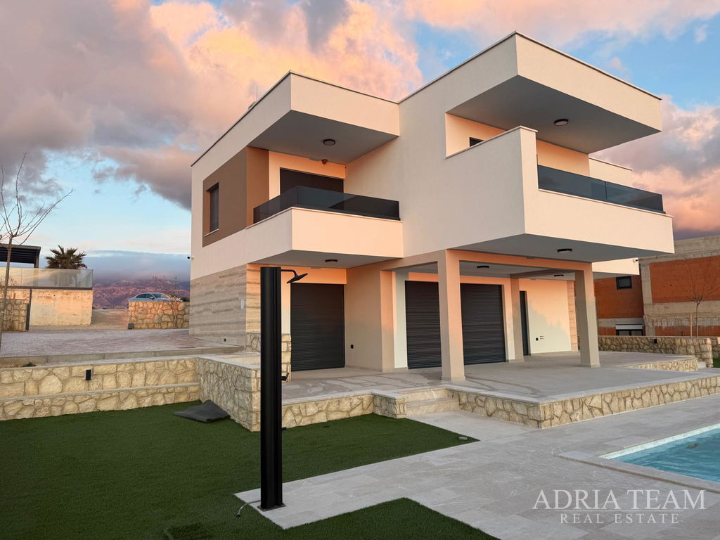 LUXURY VILLA WITH POOL – NOVALJA, PAG