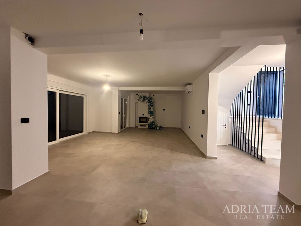 LUXURY VILLA WITH POOL – NOVALJA, PAG