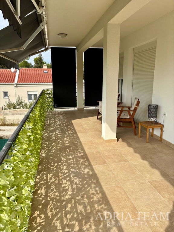 MODERN TWO-BEDROOM APARTMENT – PUNTA RADMAN, 150m FROM SEA – PETRČANE (PUNTA RADMAN), ZADAR