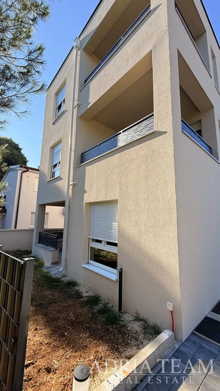 NEW BUILD APARTMENT 550 m FROM THE SEA – VIR