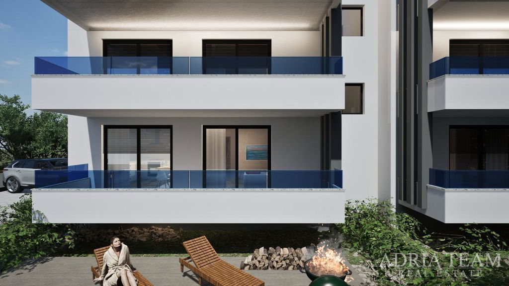 THREE-ROOM APARTMENT WITH SEA VIEW, 200m FROM THE SEA – SUKOŠAN, ZADAR