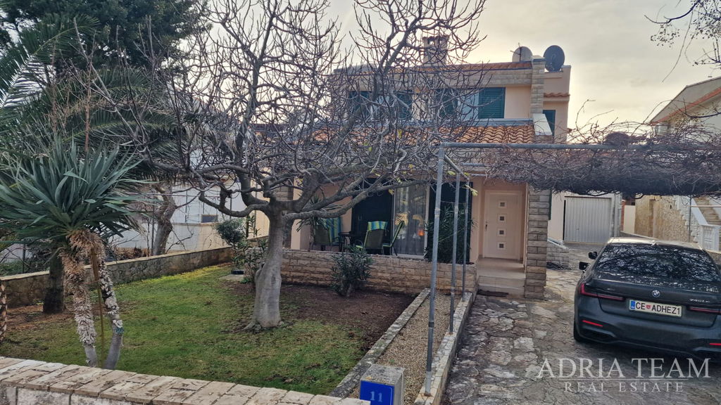 RENOVATED HOUSE – 300 M FROM THE SEA – VIR