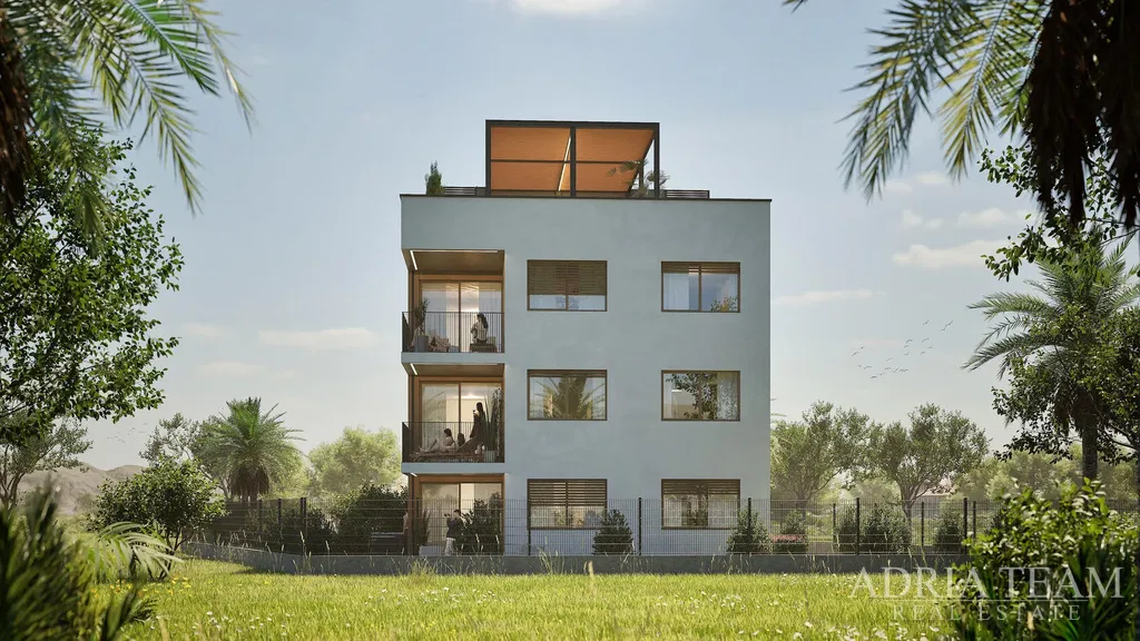 SPACIOUS APARTMENT WITH ROOF TERRACE - NIN, ZADAR