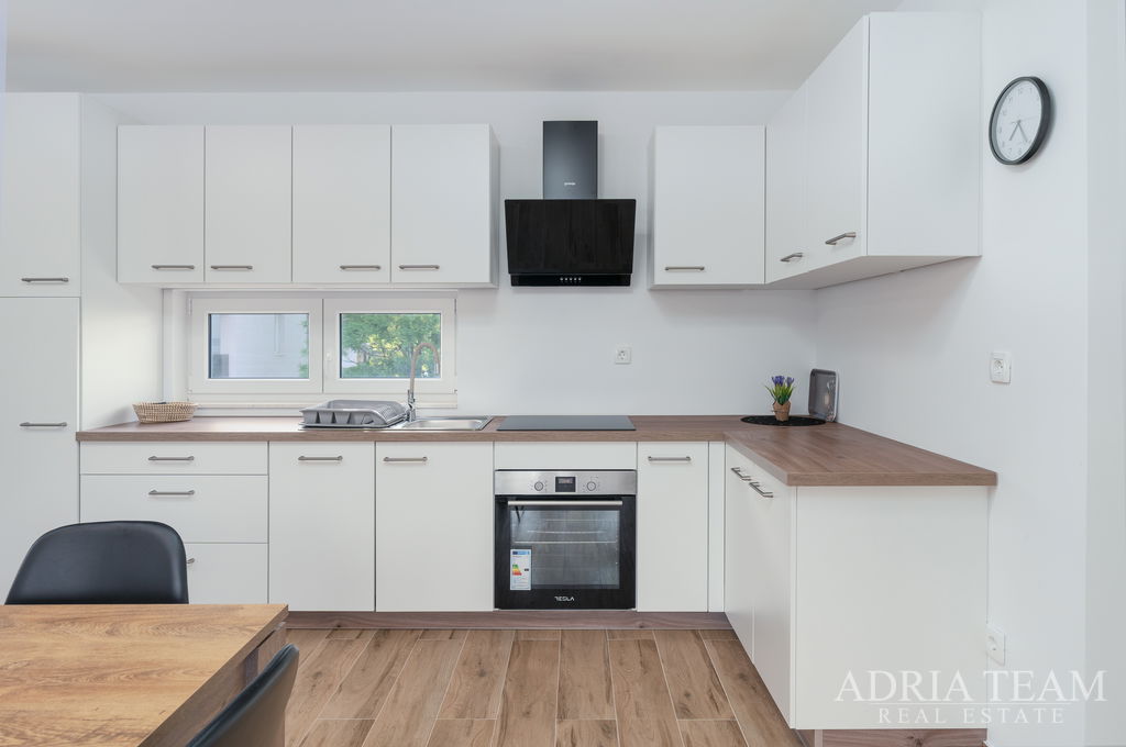 EXCLUSIVE APARTMENT WITH ROOF TERRACE AND JACUZZI - VIR